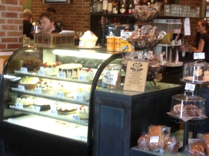 Bread Winners Cafe & Bakery reviews, photos Uptown Dallas