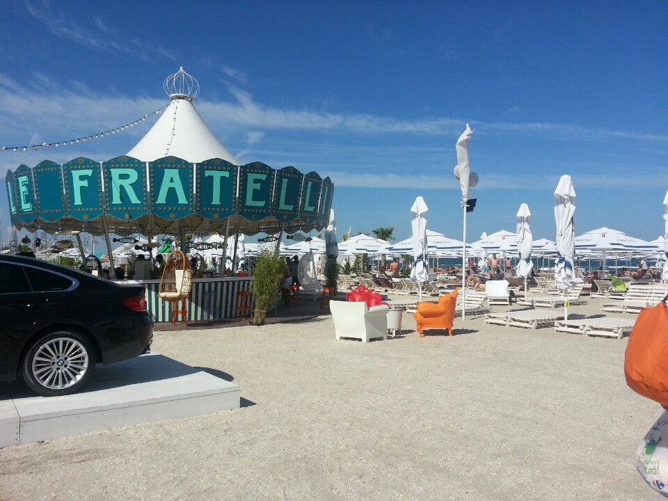 Mamaia Beach Fratelli club