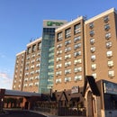 Holiday Inn Hotel &amp; Suites London