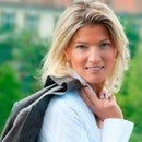 Social Media Profilbild Rita Schulz-Hillenbrand Würzburg
