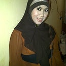 Ria10 Usman