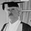 Professor Twain 🚬🚬⚾⚾