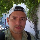Ramiro Flores