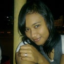 Nina Dewi Stive